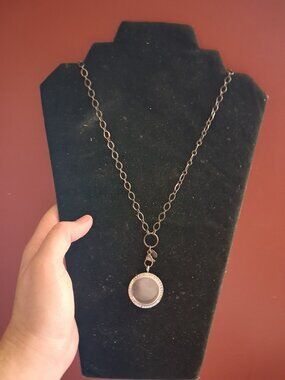 30 inch Origami Owl necklace